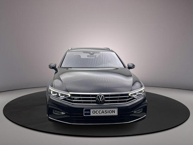 Volkswagen PASSAT Variant R-Line Business 1.5 TSI 150pk DSG Automaat Adaptive cruise control, Naviatie, Achteruitrijcamera, LED matrix koplampen, Stoelverwarming, Parkeersensoren