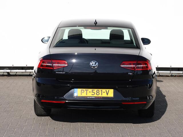 Volkswagen PASSAT 1.4 TSI Comfortline Business 125pk DSG Automaat | LED | Navigatie | Climate control | Cruise control | Parkeersensoren