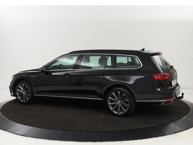Volkswagen PASSAT 1.4 TSI PHEV GTE | Trekhaak | Stoelverwarming | Massage | Adaptive cruise | Carplay | Camera | Navigatie | Matrix LED | Virtual Cockpit