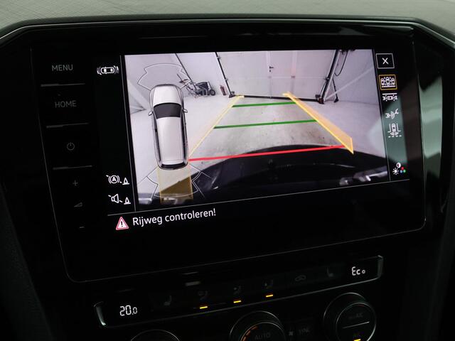 Volkswagen PASSAT 1.4 TSI PHEV GTE | Trekhaak | Stoelverwarming | Massage | Adaptive cruise | Carplay | Camera | Navigatie | Matrix LED | Virtual Cockpit