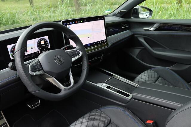 Volkswagen PASSAT Variant 1.5 eHybrid 272PK R-Line Black Style Pano/IQ.Light/360/HK/Head-up/Navi Max/ACC/19"/Trekhaak wegkl.
