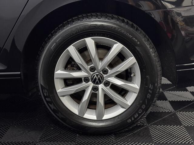Volkswagen PASSAT 1.5 TSI Business Clima, Parkeersensoren, Navi, Keyless start, Stoelverwarming, Cruise control, A start stop