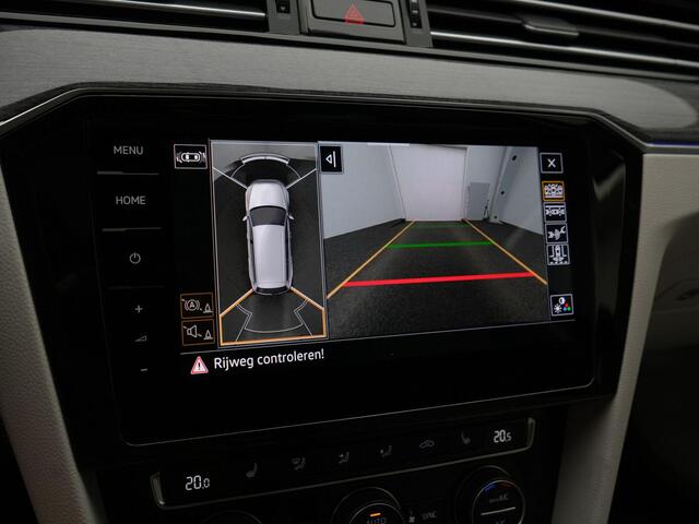 Volkswagen PASSAT Variant 1.4 TSI 218 pk DSG Business GTE | Panoramadak | Leder | Geheugen-/massagestoel | Navigatie Discover Pro | Adaptief onderstel | Dynaudio