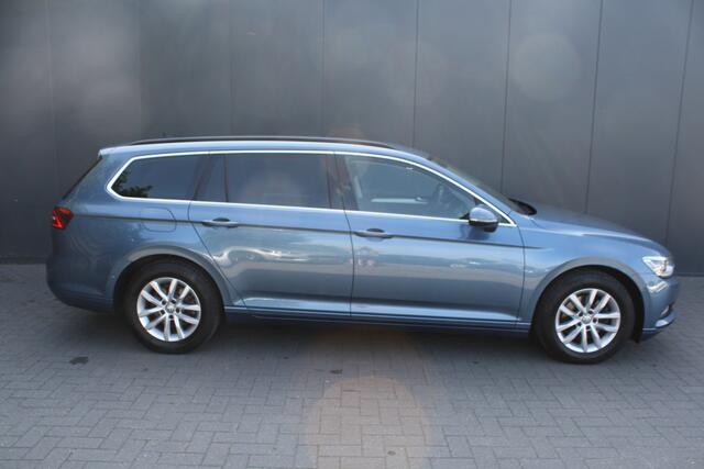 Volkswagen PASSAT Variant 2.0 TDI 150PK EURO 6 Highline - NAVIGATIE - CAMERA - VIRTUAL COCKPIT - TREKHAAK