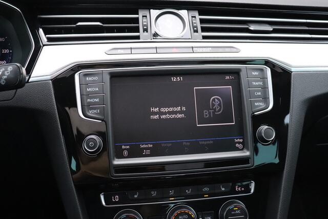 Volkswagen PASSAT Variant 1.4 TSI GTE Highline | DSG | STOELVERW. | PANO | CAMERA | VIRTUAL COCKPIT | NAVI | CRUISE |