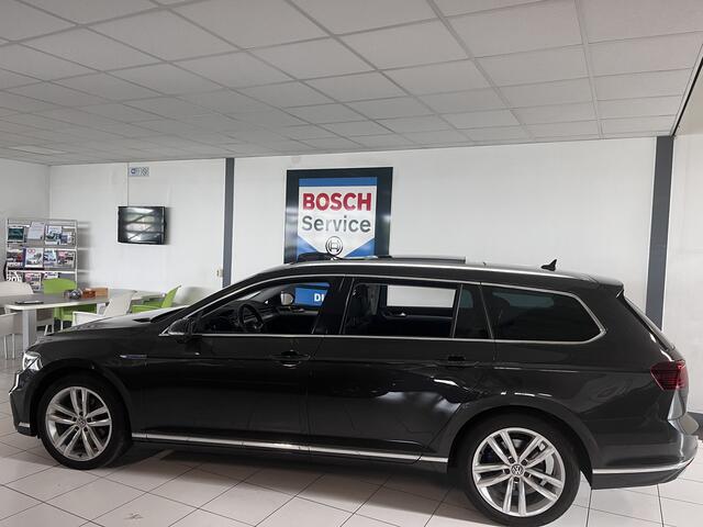 Volkswagen PASSAT 1.4 TSI PHEV GTE Business Panorama dak / Alcantarabekleding/ Virtual cockpit