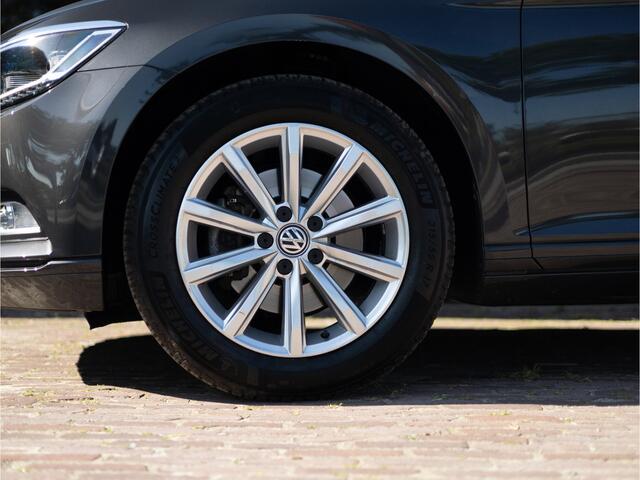 Volkswagen PASSAT Variant 2.0 TDI Highline Adaptive cruisecontrol | Automaat