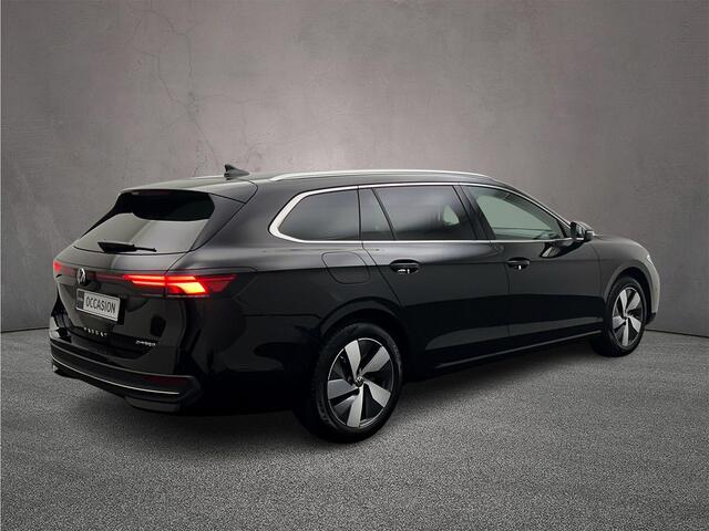 Volkswagen PASSAT Variant Business 1.5 TSI eHybrid 204pk DSG Automaat Trekhaak, Adaptive cruise control, Stoelverwarming, Achteruitrijcamera, LED koplampen, Navigatie