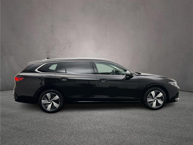 Volkswagen PASSAT Variant Business 1.5 TSI eHybrid 204pk DSG Automaat Trekhaak, Adaptive cruise control, Stoelverwarming, Achteruitrijcamera, LED koplampen, Navigatie