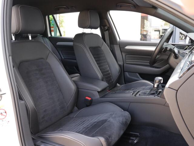 Volkswagen PASSAT Variant 1.4 TSI PHEV GTE Business | Wegklapbare trekhaak | Camera | Travel Assist | Dodehoekdetectie | Stoelverwarming | Pareleffect |