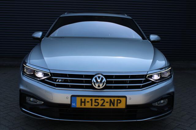Volkswagen PASSAT Variant 1.5 TSI Elegance R-Line Full-Led 360-Camera Panoramdak Elektr.-Trekhaak