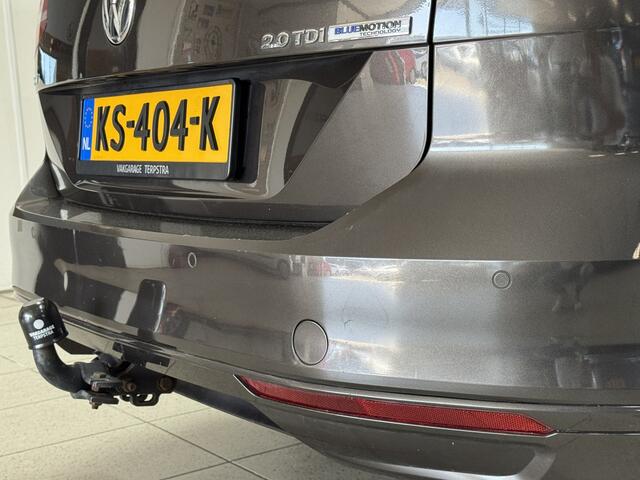 Volkswagen PASSAT Variant 2.0 TDI Connected Series/ D-Riem Verv. 197.000KM!/ Open-Pano Dak!/ Virtual Cockpit/ Trekhaak/ LED Koplampen/ Keyless GO/ DAB+/ Apple+Android/ Clima/ Navi/ Cruise/ Bluetooth/ Multi.LEDER.Stuur/ Elek.Pakket/ Isofix/ PDC