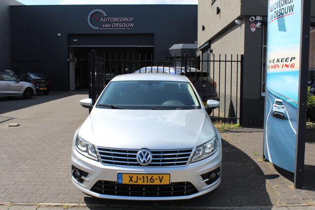Volkswagen PASSAT Coupe 1.4 TSI ACT Connected Series Plus 150pk Navi Clima Leder Pdc Stoelvw