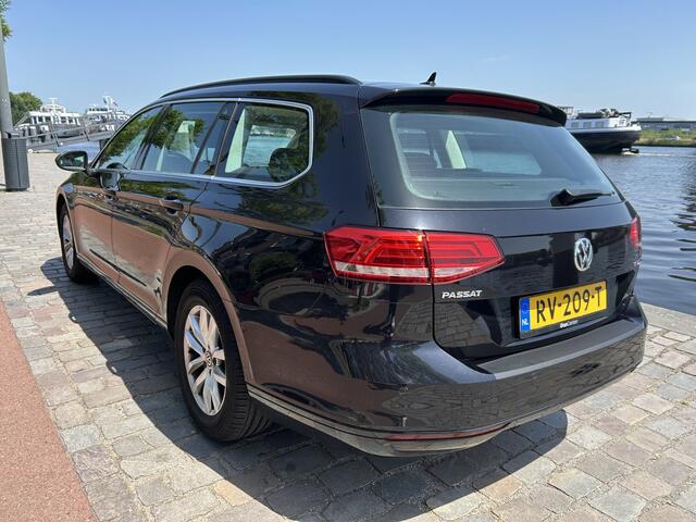Volkswagen PASSAT Variant 1.4 TSI ACT Highline Business R navi/camera airco/ecc apk
