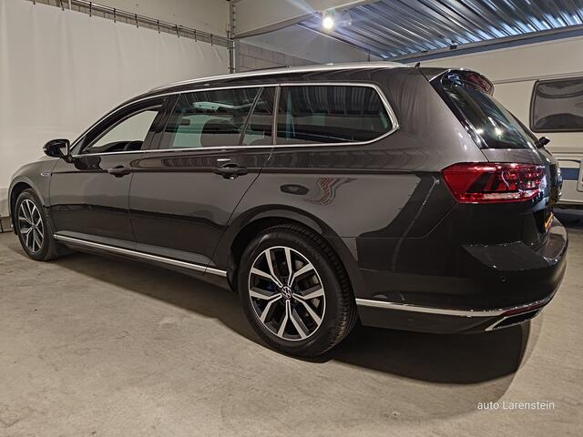 Volkswagen PASSAT Variant 1.4 TSI PHEV 218pk GTE Business Carplay / A.Cam./ Navi./ Trekhaak / Panoramadak /