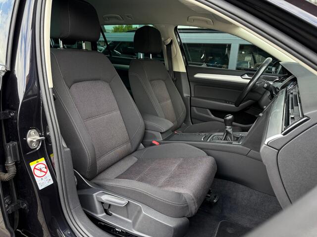 Volkswagen PASSAT Variant 1.4 TSI ACT Highline Clima CarPlay LED