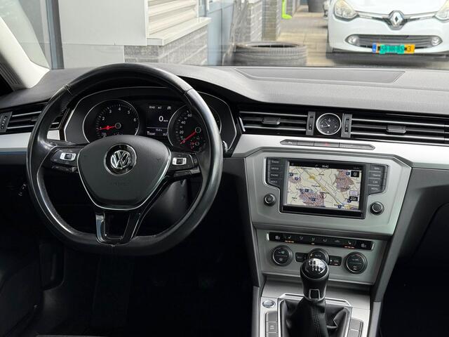 Volkswagen PASSAT Variant 1.4 TSI ACT Highline Clima CarPlay LED