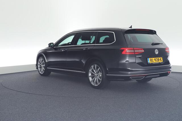 Volkswagen PASSAT Variant 1.4 TSI 150pk DSG ACT 2x R-Line Camera Leder Keyless Virtual Cockpit Navigatie