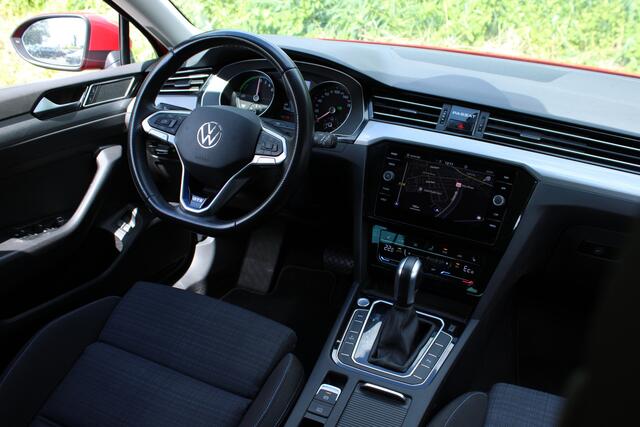 Volkswagen PASSAT Variant GTE 218PK DSG HYBRID GTE BUSINESS CAMERA/MASSAGE/STOEL VERW.