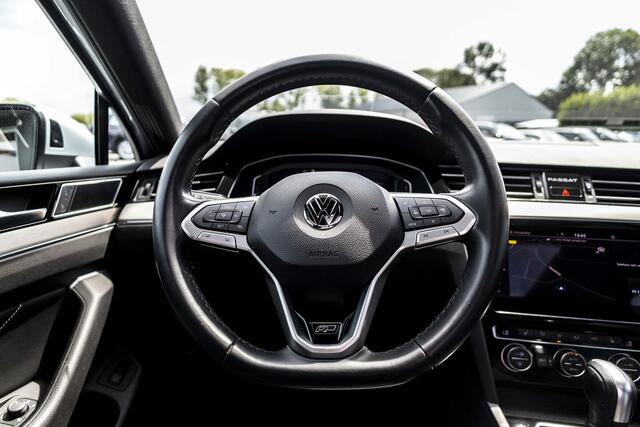 Volkswagen PASSAT Variant 2.0 TSI Elegance Business R | Pano | Head-Up | Memory