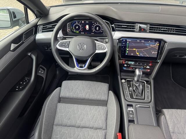 Volkswagen PASSAT Variant PHEV GTE 218PK Business NAP/Pano/360Cam/Virtual/Dynamisch
