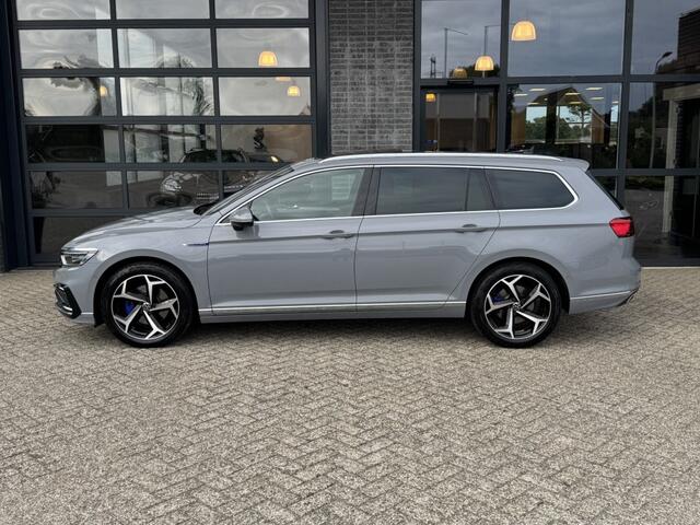 Volkswagen PASSAT Variant PHEV GTE 218PK Business NAP/Pano/360Cam/Virtual/Dynamisch