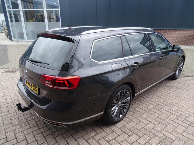Volkswagen PASSAT Variant 1.4 TSI PHEV GTE Business AUTOMAAT|MATRIX LED KOPLAMPEN|VIRTUAL DISPLAY|KEY LES ENTRY/GO|AFNEEMBARE TREKHAAK|NAVIGATIE|ACHTERUIT RIJ CAMERA|ADAPTIVE CRUISE CONTROL