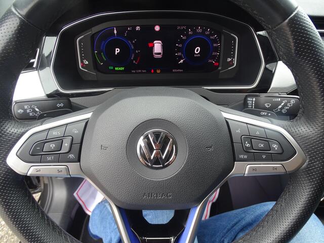 Volkswagen PASSAT Variant 1.4 TSI PHEV GTE Business AUTOMAAT|MATRIX LED KOPLAMPEN|VIRTUAL DISPLAY|KEY LES ENTRY/GO|AFNEEMBARE TREKHAAK|NAVIGATIE|ACHTERUIT RIJ CAMERA|ADAPTIVE CRUISE CONTROL