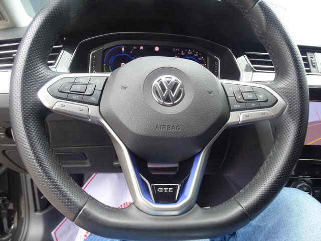 Volkswagen PASSAT Variant 1.4 TSI PHEV GTE Business AUTOMAAT|MATRIX LED KOPLAMPEN|VIRTUAL DISPLAY|KEY LES ENTRY/GO|AFNEEMBARE TREKHAAK|NAVIGATIE|ACHTERUIT RIJ CAMERA|ADAPTIVE CRUISE CONTROL