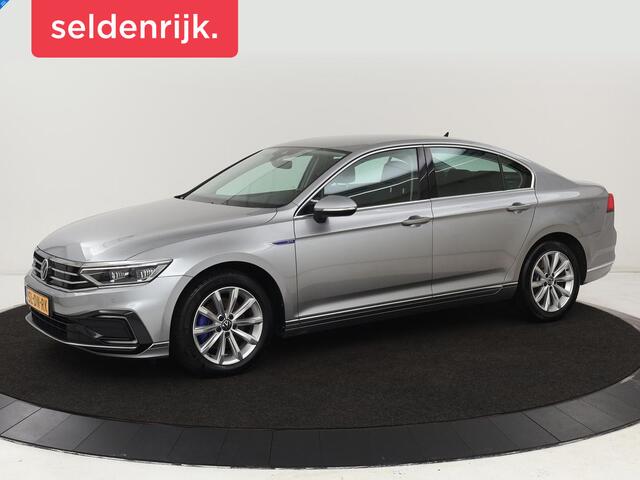 Volkswagen PASSAT 1.4 TSI PHEV GTE | Trekhaak | Camera | Adaptive cruise | Carplay | Navigatie | Matrix LED | Parkeerhulp | Bluetooth