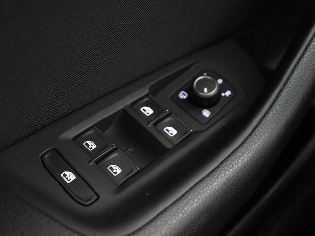 Volkswagen PASSAT 1.4 TSI PHEV GTE | Trekhaak | Camera | Adaptive cruise | Carplay | Navigatie | Matrix LED | Parkeerhulp | Bluetooth