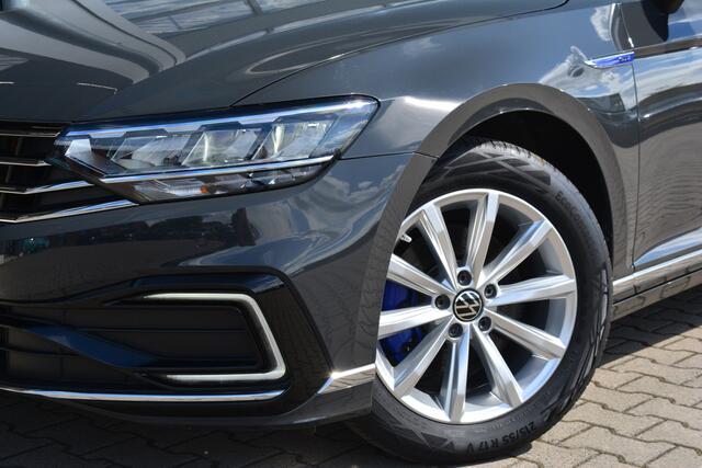 Volkswagen PASSAT Variant 1.4 TSI PHEV GTE Business | ACC | Camera | DAB |