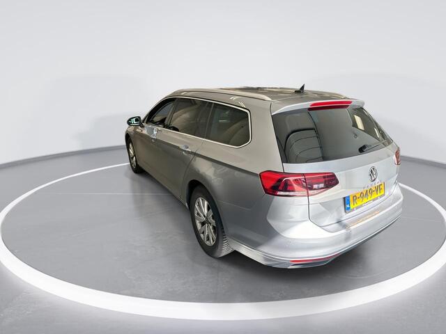 Volkswagen PASSAT Variant 1.5 Tsi 150pk DSG Business · Apple/Android Car Play · Camera · Navi · P-Sensoren · ACC · DAB · Virtual Cockpit · 16'' Inch · garantie t/m 30-11-2026 of 100.000km