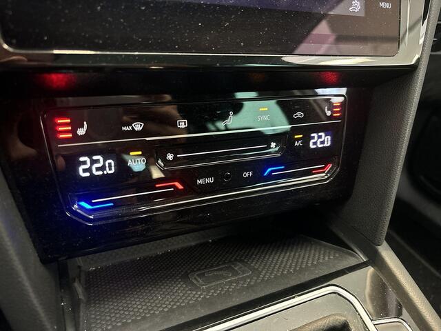Volkswagen PASSAT Variant 1.5 Tsi 150pk DSG Business · Apple/Android Car Play · Camera · Navi · P-Sensoren · ACC · DAB · Virtual Cockpit · 16'' Inch · garantie t/m 30-11-2026 of 100.000km