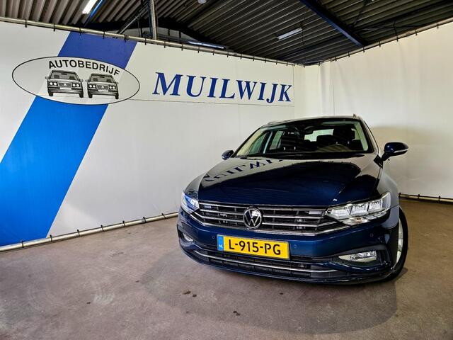 Volkswagen PASSAT Variant 1.5 TSI Business / Trekhaak / Camera / NL Auto