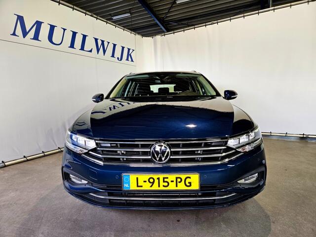 Volkswagen PASSAT Variant 1.5 TSI Business / Trekhaak / Camera / NL Auto
