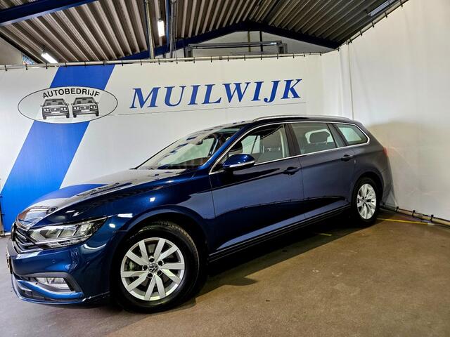 Volkswagen PASSAT Variant 1.5 TSI Business / Trekhaak / Camera / NL Auto