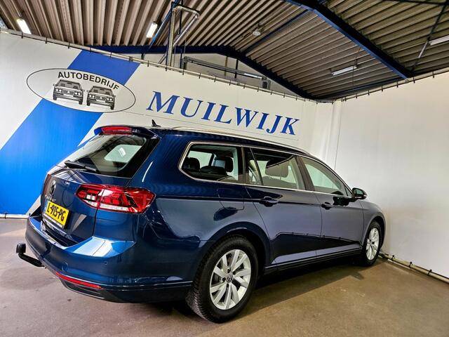 Volkswagen PASSAT Variant 1.5 TSI Business / Trekhaak / Camera / NL Auto