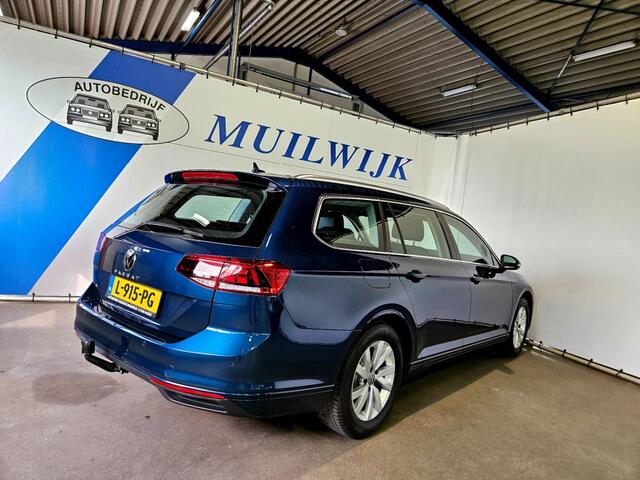 Volkswagen PASSAT Variant 1.5 TSI Business / Trekhaak / Camera / NL Auto