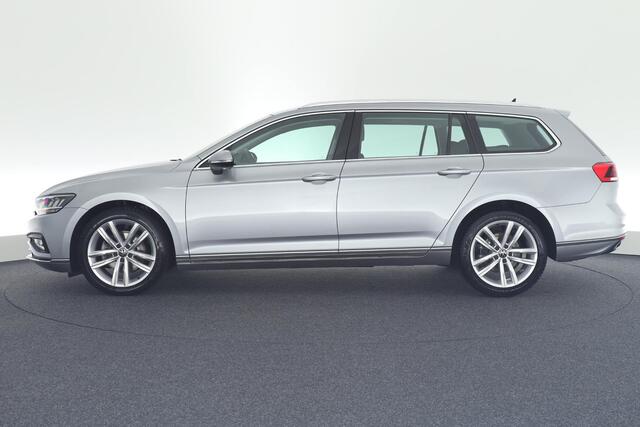 Volkswagen PASSAT Variant 1.5 TSI 150pk DSG Elegance Business + Camera Head-Up Virtual Cockpit Navigatie