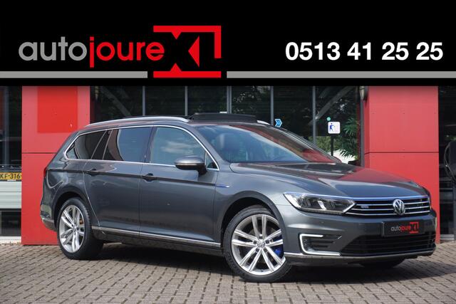 Volkswagen PASSAT Variant 1.4 TSI GTE Highline | Origineel NL | Panoramadak | Virtual Cockpit | ACC | Camera | Trekhaak |