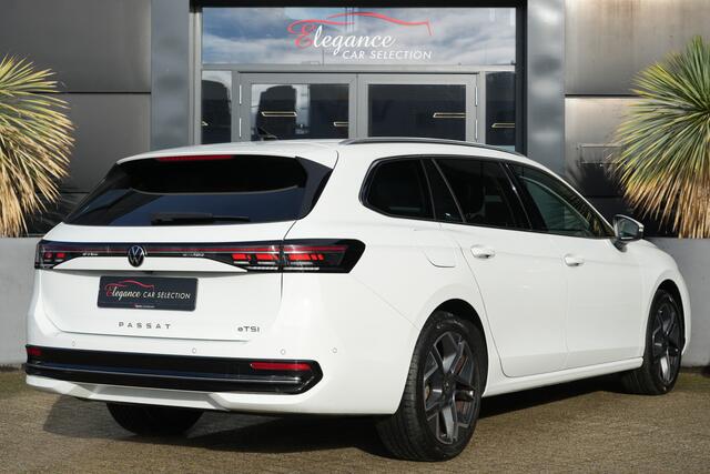 Volkswagen PASSAT Variant 1.5 eTSI Elegance Business 150pk Panoramadak/Stoelverwarming/360Camera