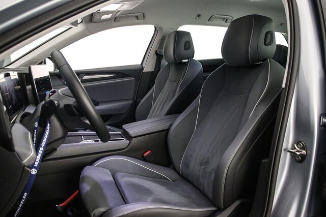 Volkswagen PASSAT Variant Business 1.5 eTSI 150pk DSG Automaat Trekhaak, Adaptive cruise control, Achteruitrijcamera, Navigatie, Parkeersensoren, App connect, LED koplampen