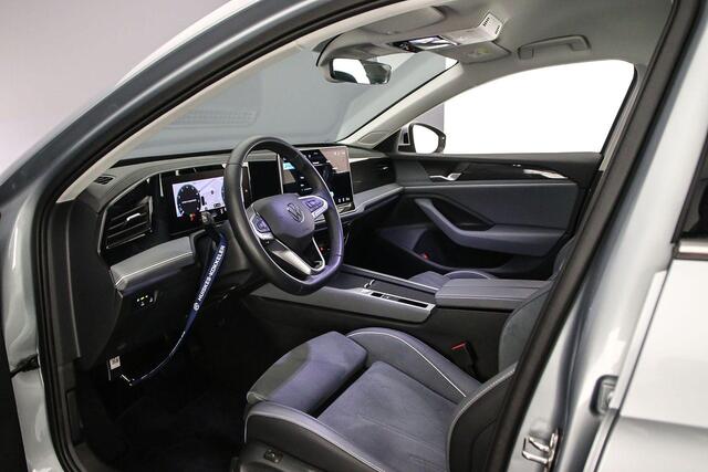 Volkswagen PASSAT Variant Business 1.5 eTSI 150pk DSG Automaat Trekhaak, Adaptive cruise control, Achteruitrijcamera, Navigatie, Parkeersensoren, App connect, LED koplampen