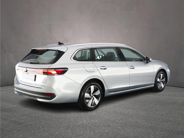 Volkswagen PASSAT Variant Business 1.5 eTSI 150pk DSG Automaat Trekhaak, Adaptive cruise control, Achteruitrijcamera, Navigatie, Parkeersensoren, App connect, LED koplampen
