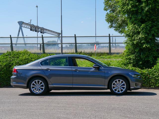 Volkswagen PASSAT 1.4 TSI GTE Highline | NAVIGATIE | CRUISE CONTROL |