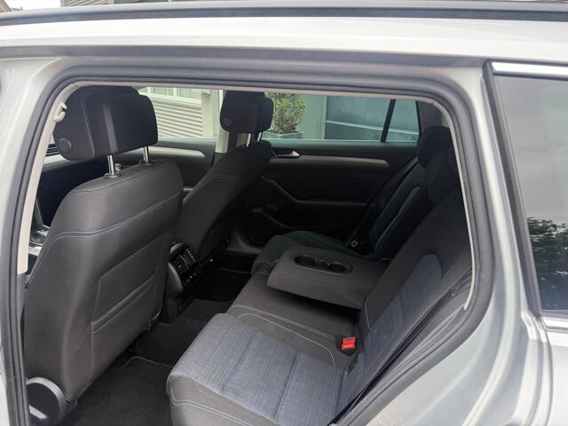 Volkswagen PASSAT Variant 1.4 TSI PHEV GTE Business 218 pk trekhaak 1600kg Bj 2020 Dealer onderhouden !!
