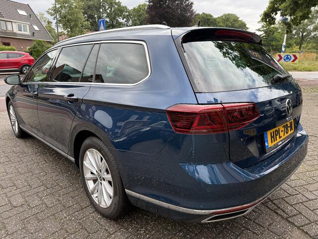 Volkswagen PASSAT Variant GTE Aut., Pano | Trekhaak | HUD | Massage