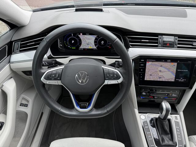 Volkswagen PASSAT Variant GTE Aut., Pano | Trekhaak | HUD | Massage
