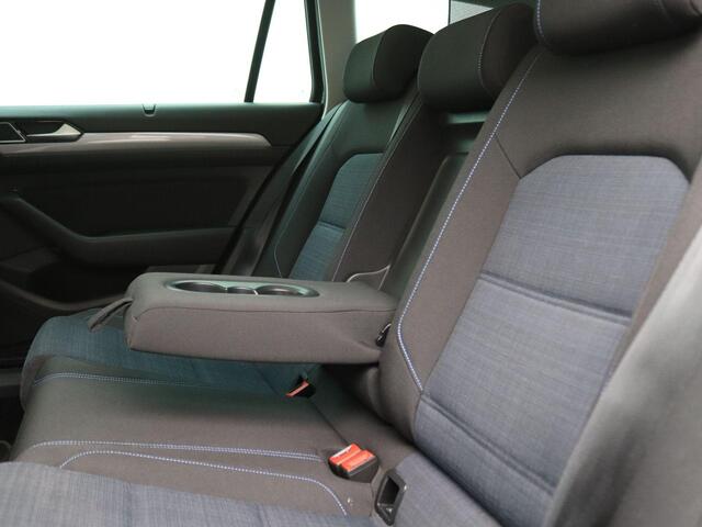 Volkswagen PASSAT Variant 1.4 TSI PHEV GTE Business 218PK DSG Pano-Schuifdak, Side Assist, Achteruitrijcamera, Adaptieve Cruise Controle, Ergo Comforstoelen incl memory, Winterpakket, Trekhaak, 17" LM Velgen
